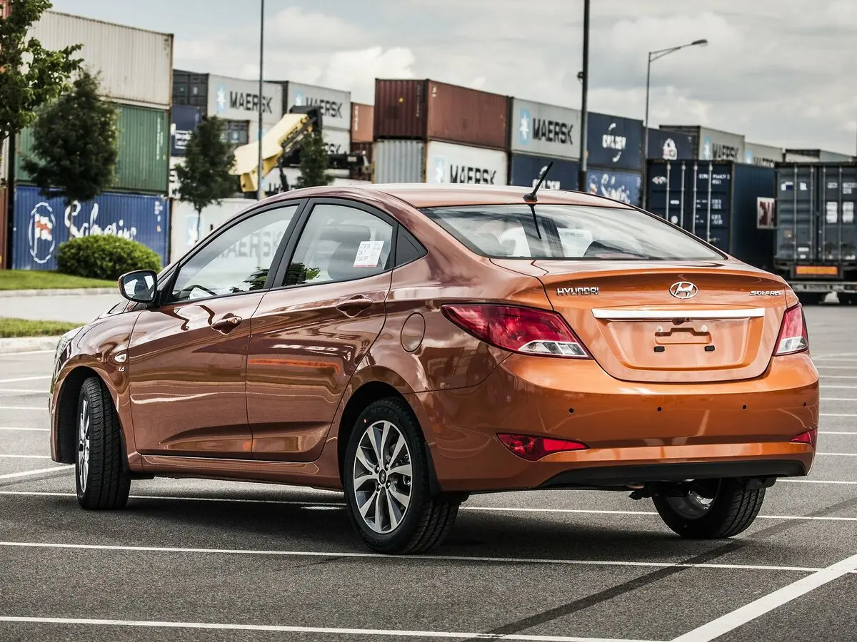 Hyundai Solaris I Рестайлинг Седан — сүрөт 16