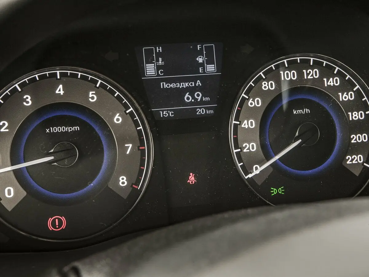 Hyundai Solaris I Рестайлинг Седан — сүрөт 18
