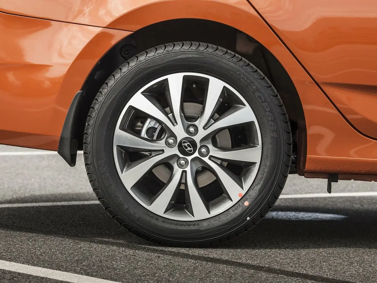 Hyundai Solaris I Рестайлинг Седан — сүрөт 26