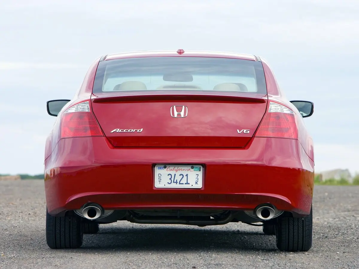 Honda Accord VIII Купе — фото 4