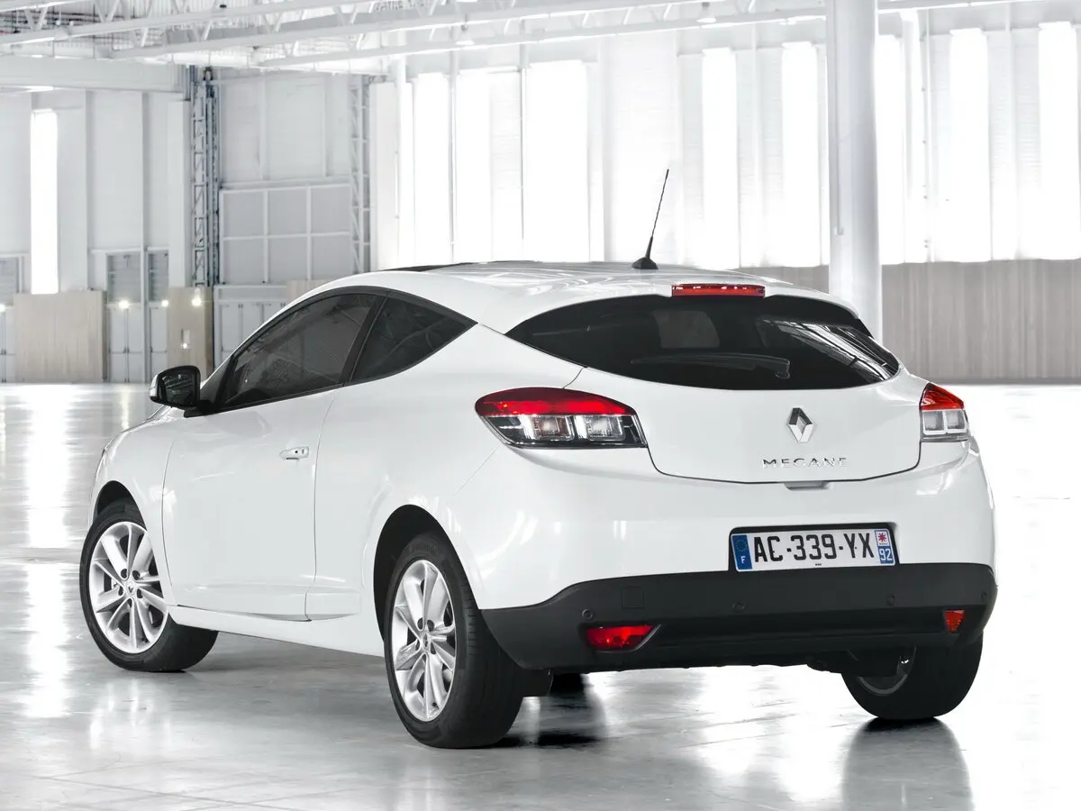 Renault Megane III Рестайлинг 2 Хэтчбек 3 дв. — photo 4