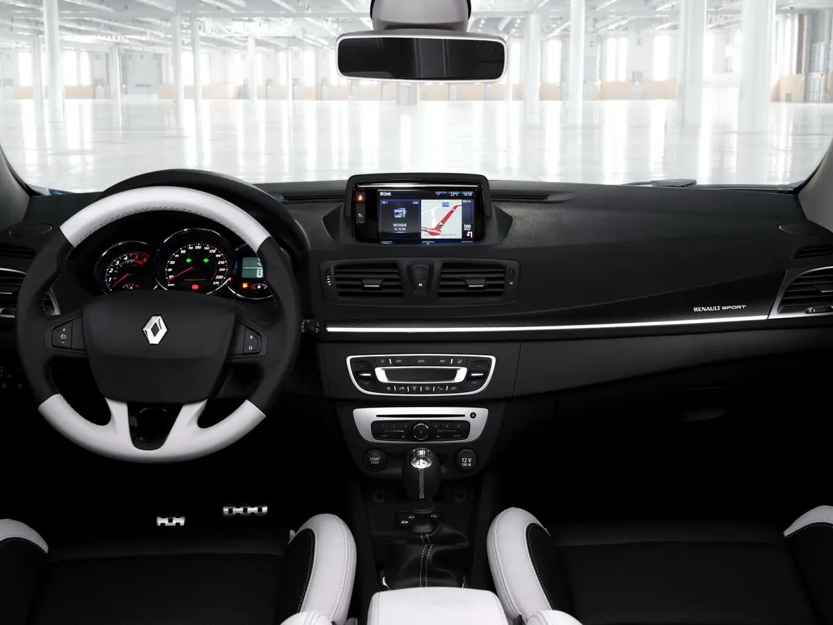 Renault Megane III Рестайлинг 2 Хэтчбек 3 дв. — photo 5
