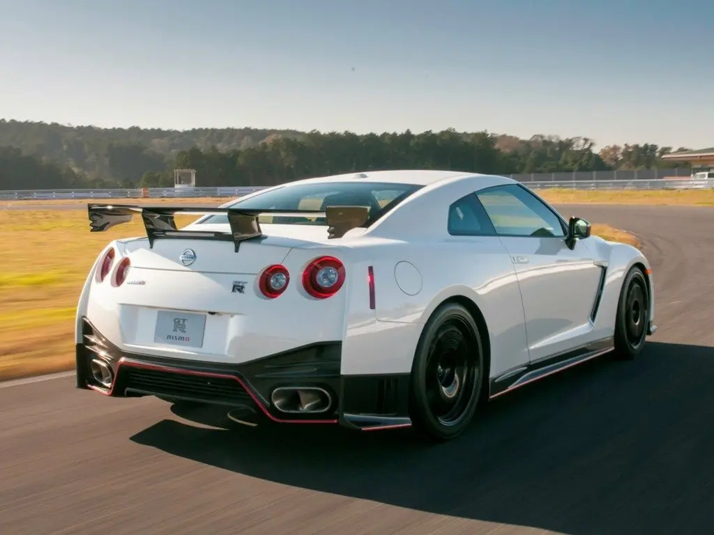 Nissan GT-R I Рестайлинг 2 Купе Nismo — сүрөт 4