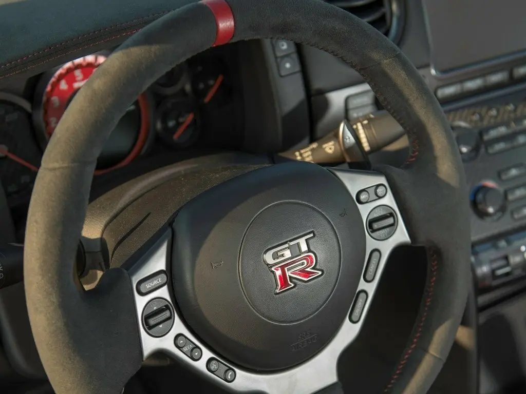 Nissan GT-R I Рестайлинг 2 Купе Nismo — сүрөт 8