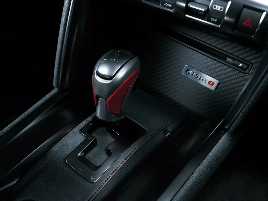 Nissan GT-R I Рестайлинг 2 Купе Nismo — сүрөт 9