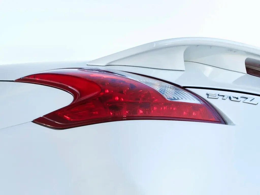 Nissan 370Z I Рестайлинг Купе — сүрөт 10