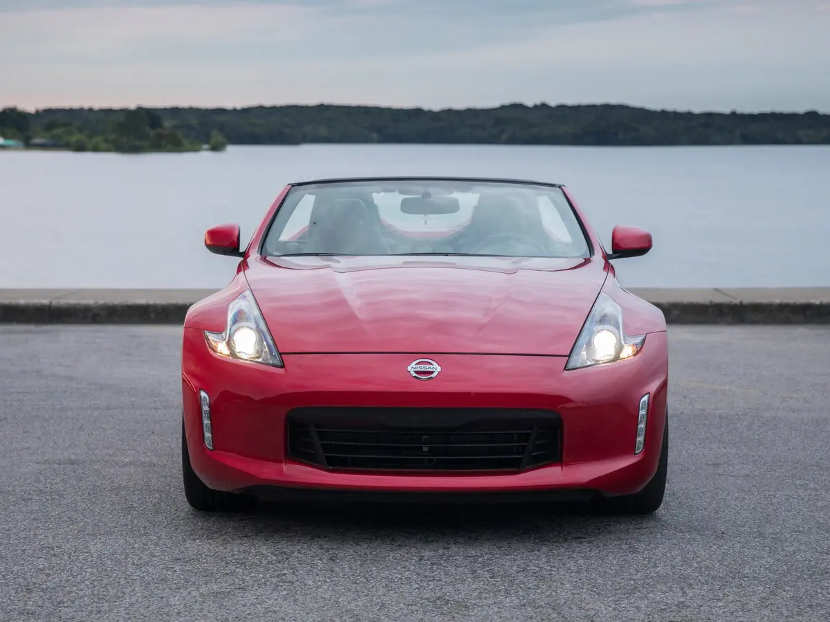 Nissan 370Z I Рестайлинг Родстер — сүрөт 3