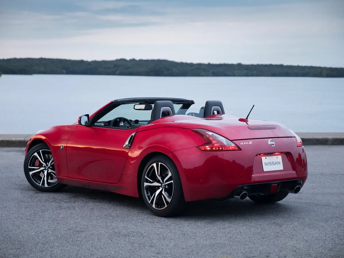 Nissan 370Z I Рестайлинг Родстер — сүрөт 5