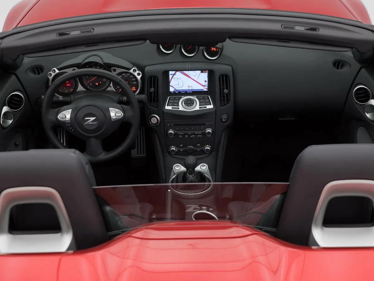 Nissan 370Z I Рестайлинг Родстер — сүрөт 6