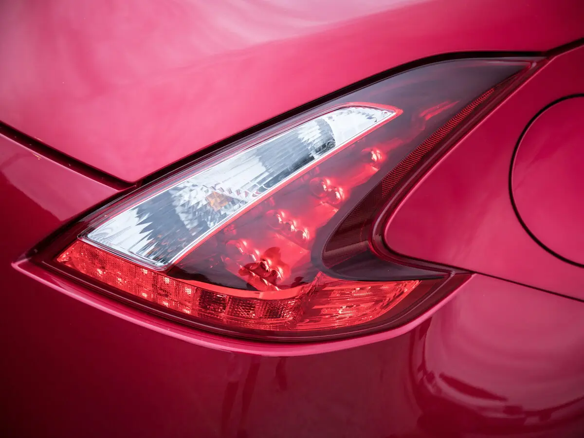 Nissan 370Z I Рестайлинг Родстер — сүрөт 13