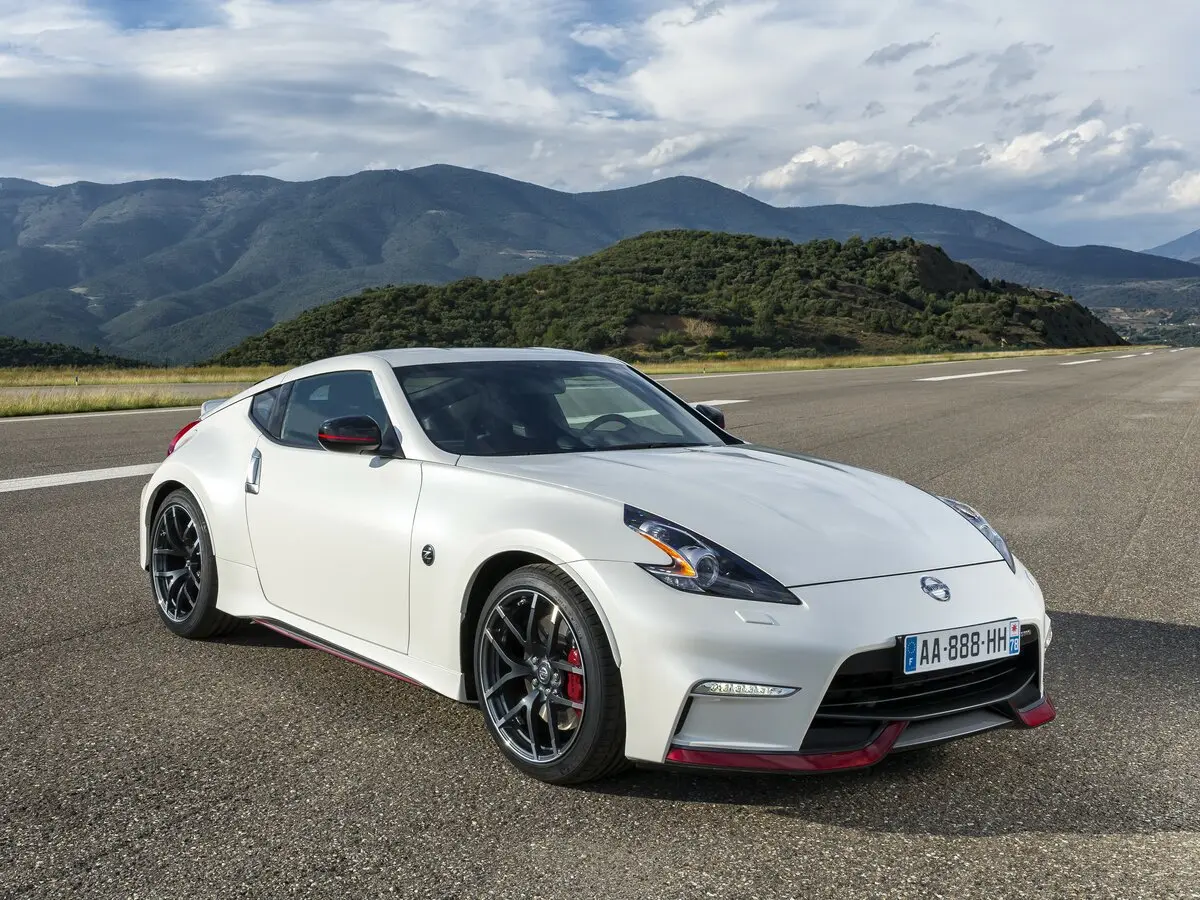 Nissan 370Z I Рестайлинг Купе Nismo