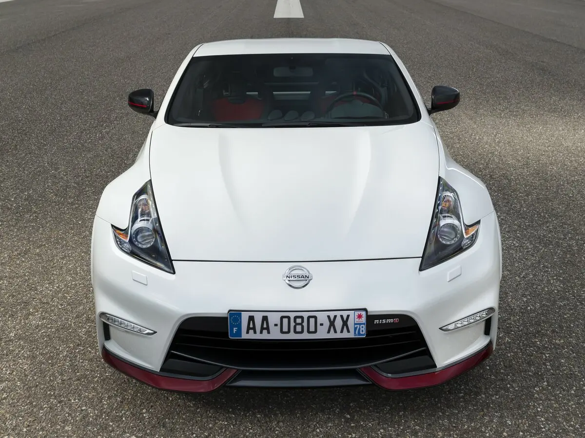 Nissan 370Z I Рестайлинг Купе Nismo — сүрөт 3