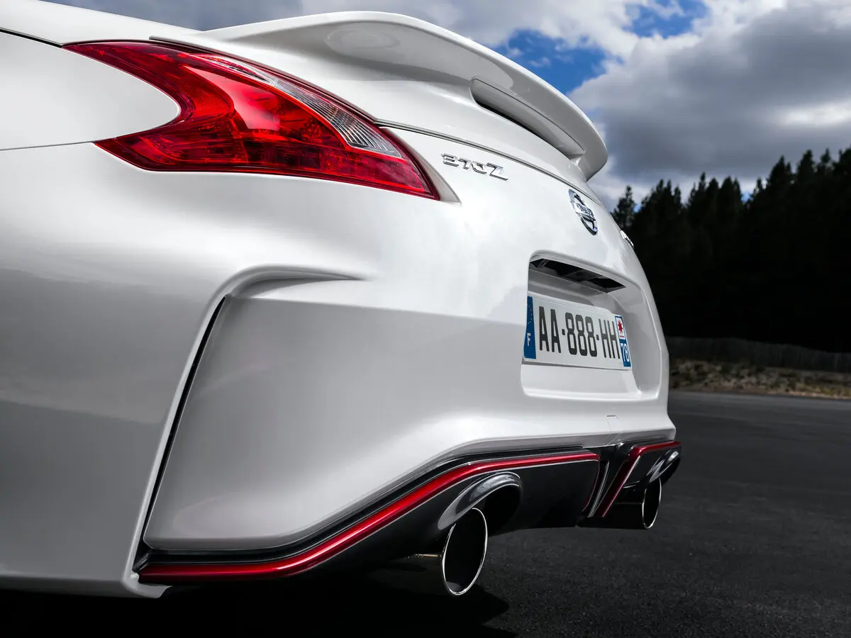 Nissan 370Z I Рестайлинг Купе Nismo — сүрөт 12