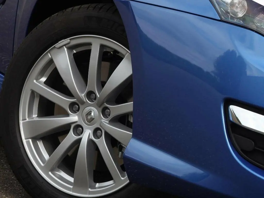 Renault Laguna III Рестайлинг Универсал 5 дв. — photo 6