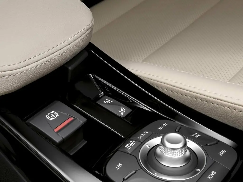 Renault Laguna III Рестайлинг Лифтбек — сүрөт 10