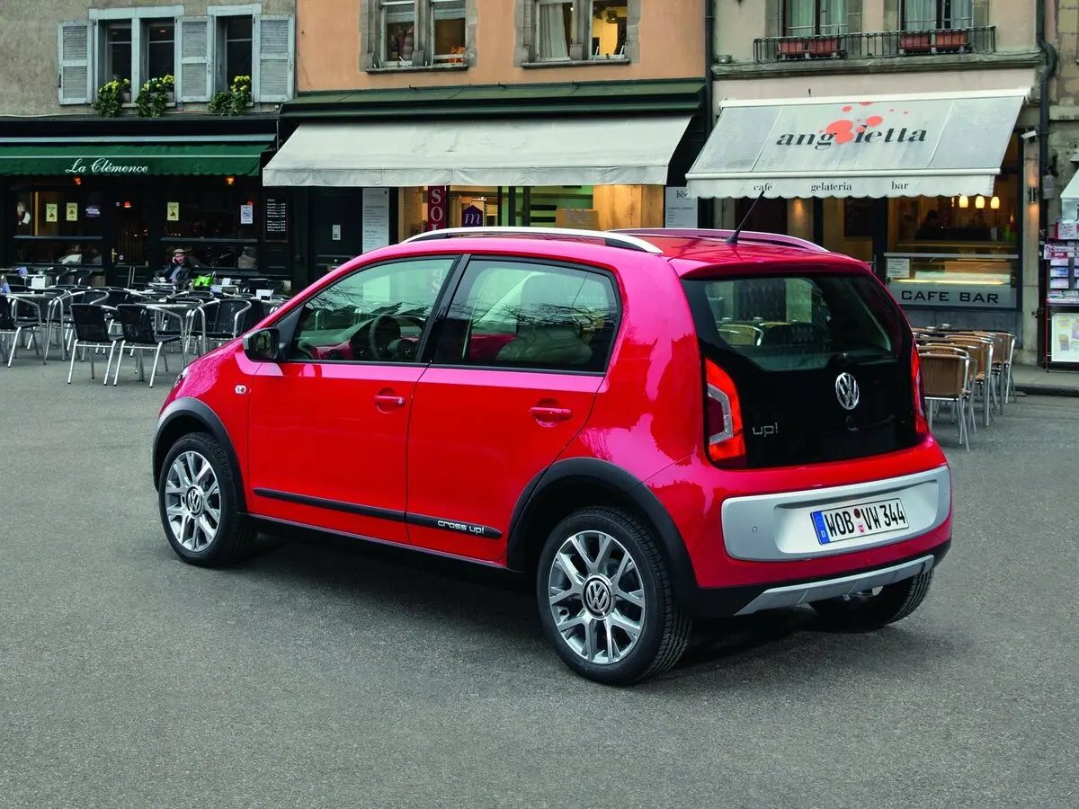 Volkswagen up! I Хэтчбек 5 дв. Cross — 照片 5