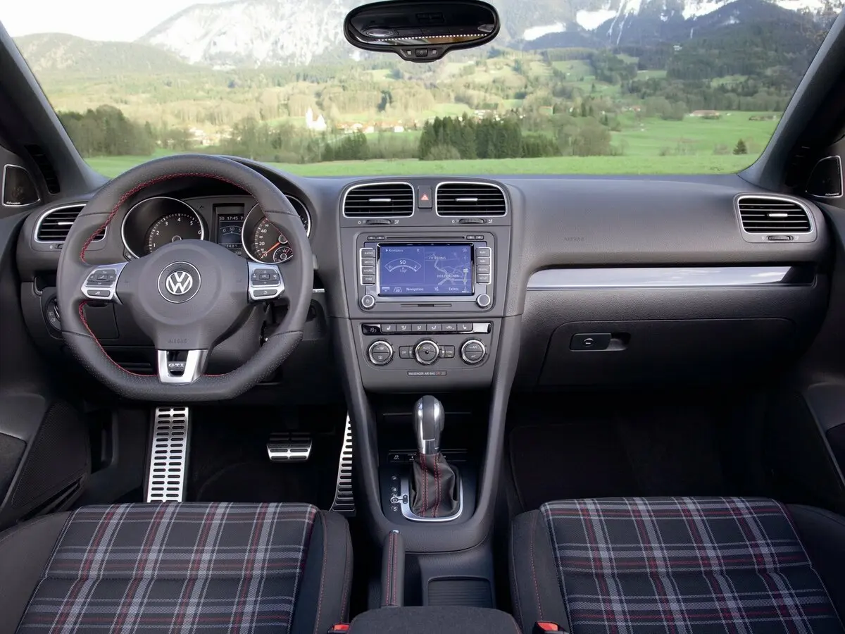 Volkswagen Golf GTI VI Кабриолет — 照片 6