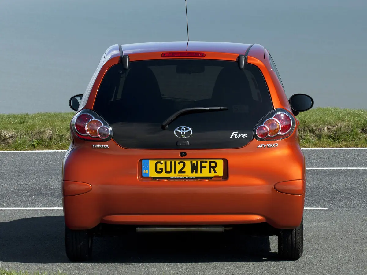 Toyota Aygo I Рестайлинг 2 Хэтчбек 5 дв. — сүрөт 4