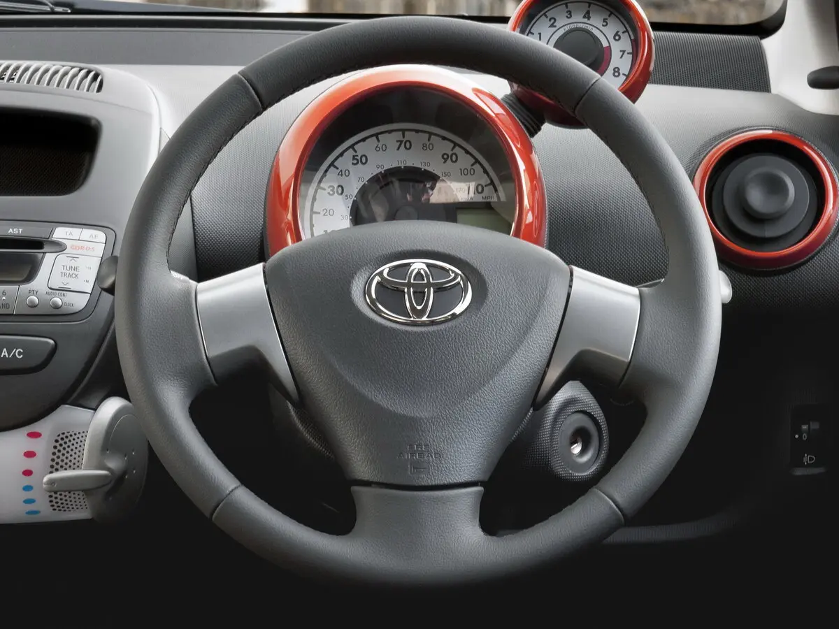 Toyota Aygo I Рестайлинг 2 Хэтчбек 5 дв. — сүрөт 8