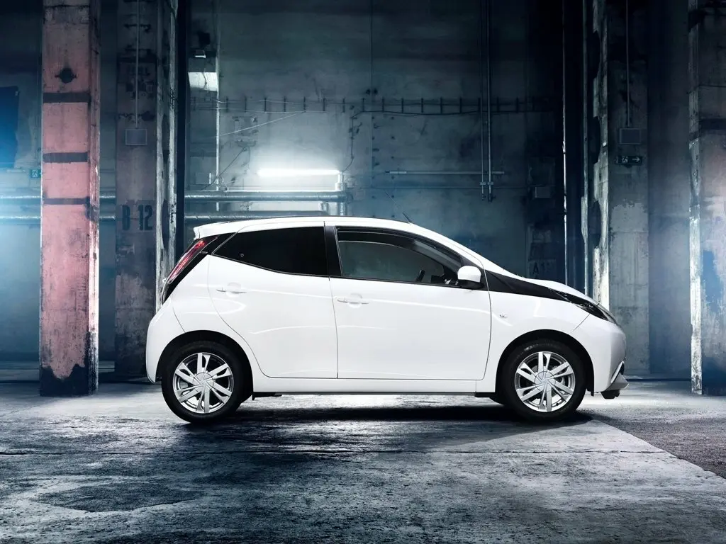 Toyota Aygo II Хэтчбек 5 дв. — сүрөт 2