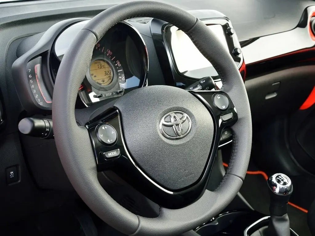 Toyota Aygo II Хэтчбек 5 дв. — сүрөт 9