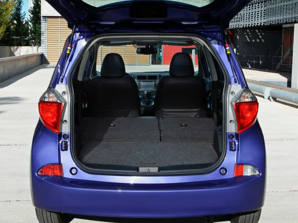 Toyota Verso-S 2010 – 2018 Хэтчбек 5 дв. — фото 10