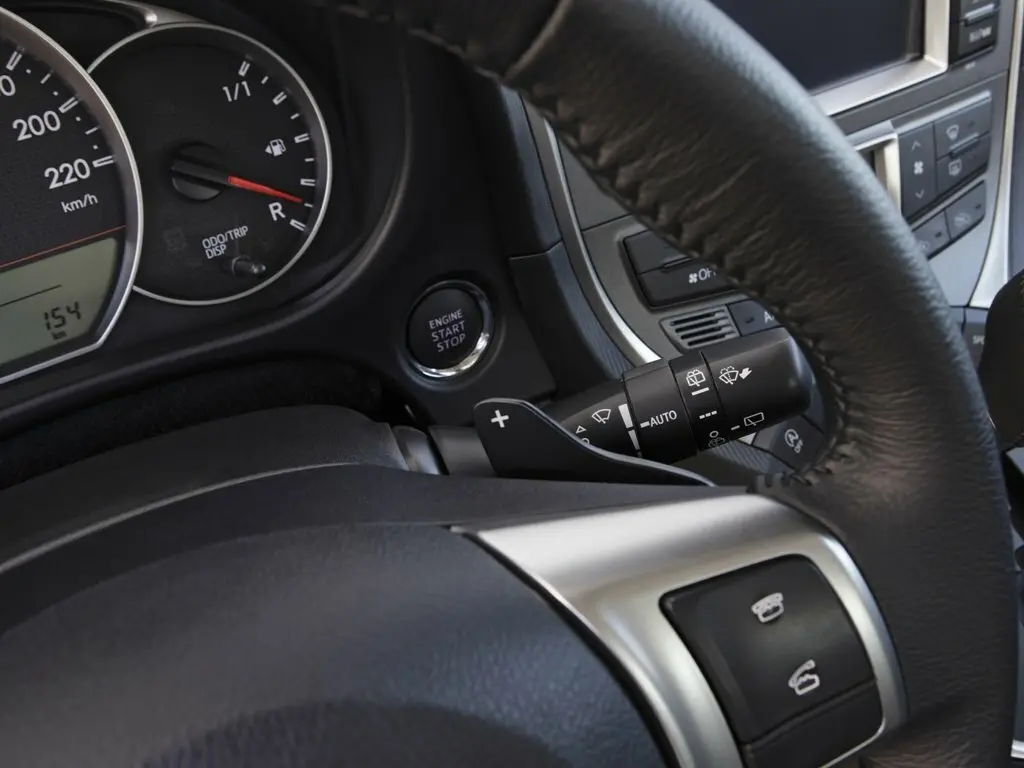 Toyota Verso-S 2010 – 2018 Хэтчбек 5 дв. — фото 13