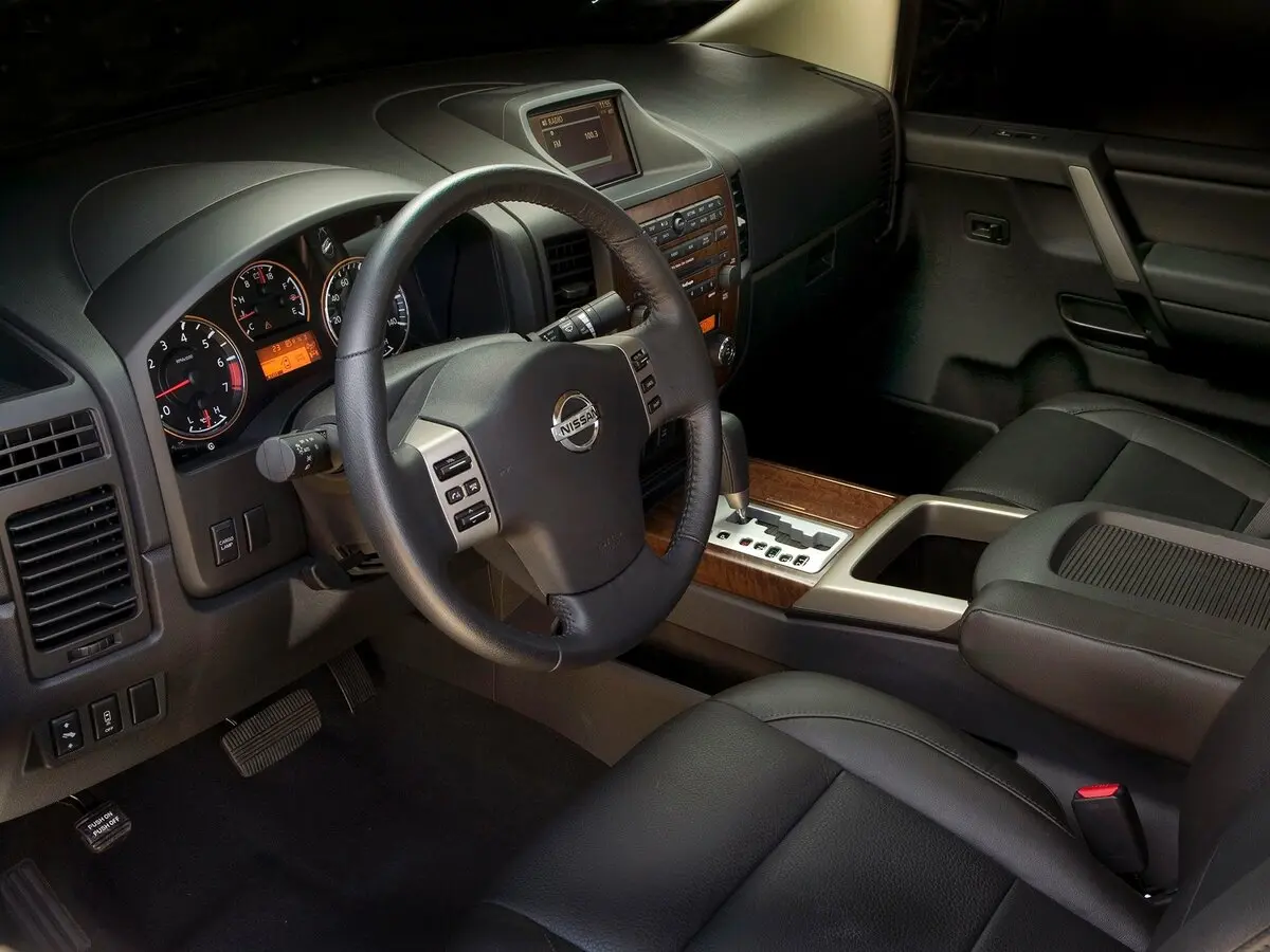 Nissan Titan I Пикап Полуторная кабина — сүрөт 6