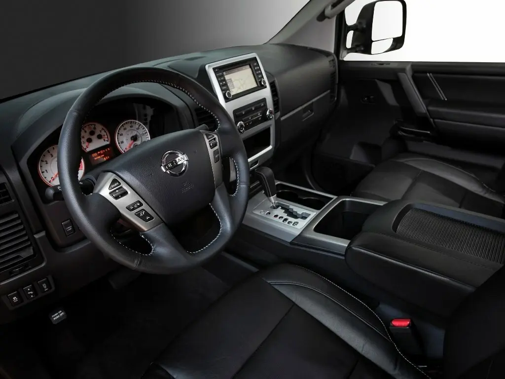 Nissan Titan I Рестайлинг Пикап Полуторная кабина — сүрөт 5