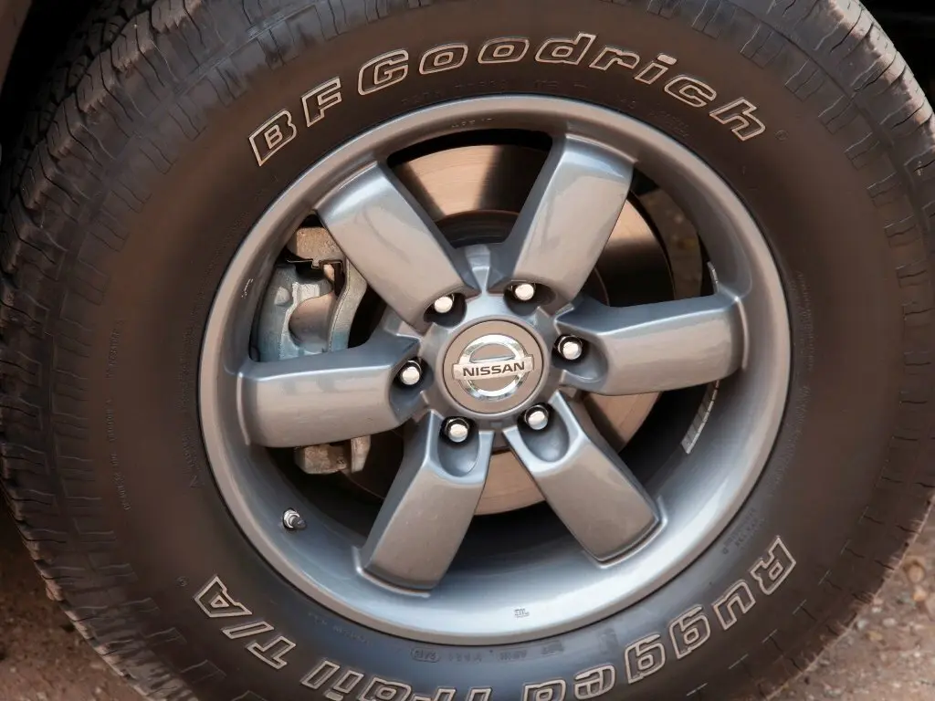 Nissan Titan I Рестайлинг Пикап Полуторная кабина — сүрөт 13