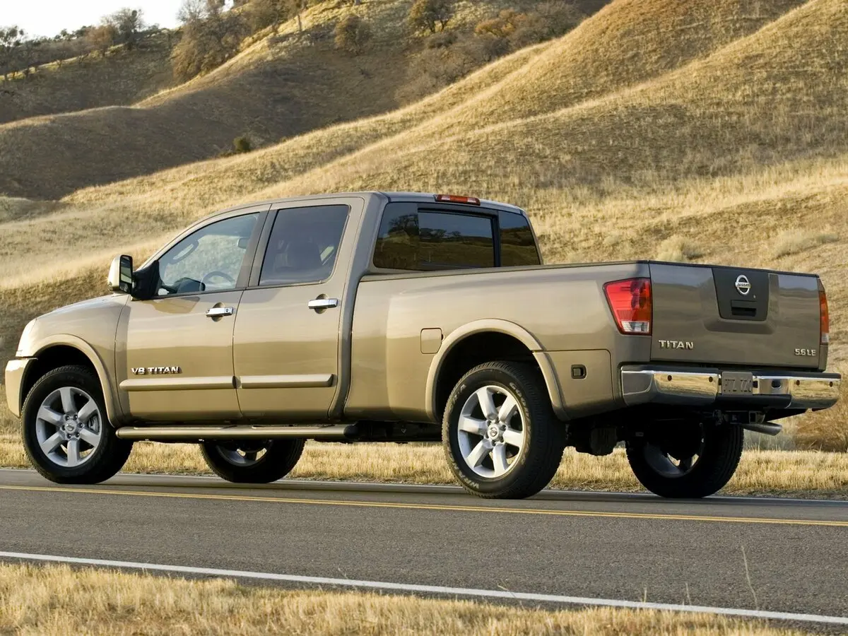 Nissan Titan I Рестайлинг Пикап Двойная кабина — сүрөт 4