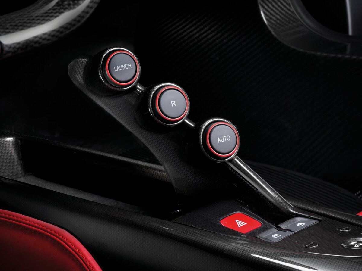 Ferrari LaFerrari 2013 – 2017 Купе — фото 15