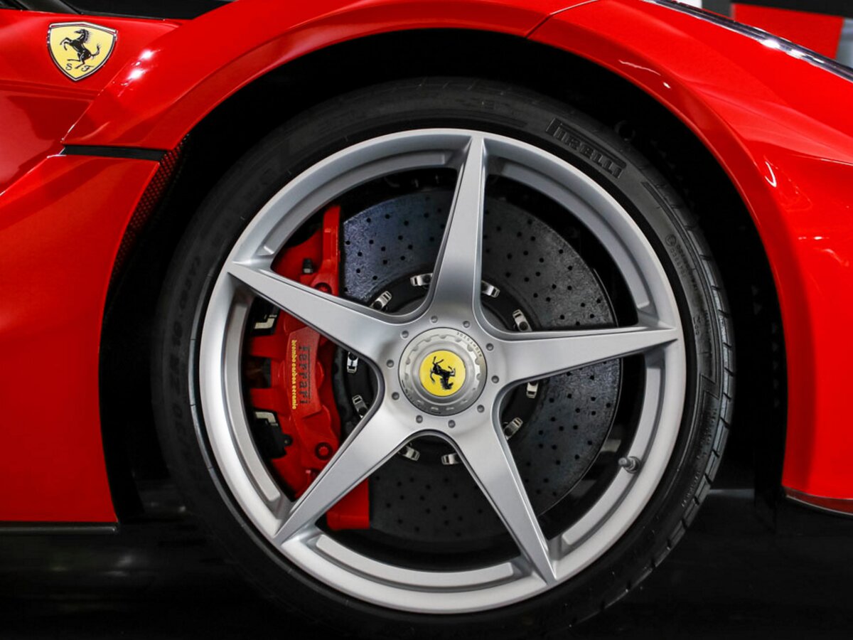 Ferrari LaFerrari 2013 – 2017 Купе — фото 16