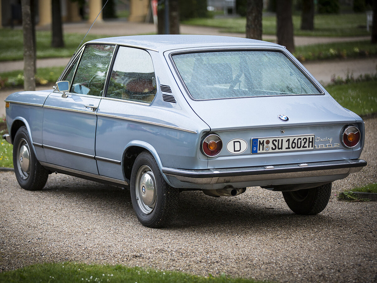 BMW 02 (E10) I Хэтчбек 3 дв.