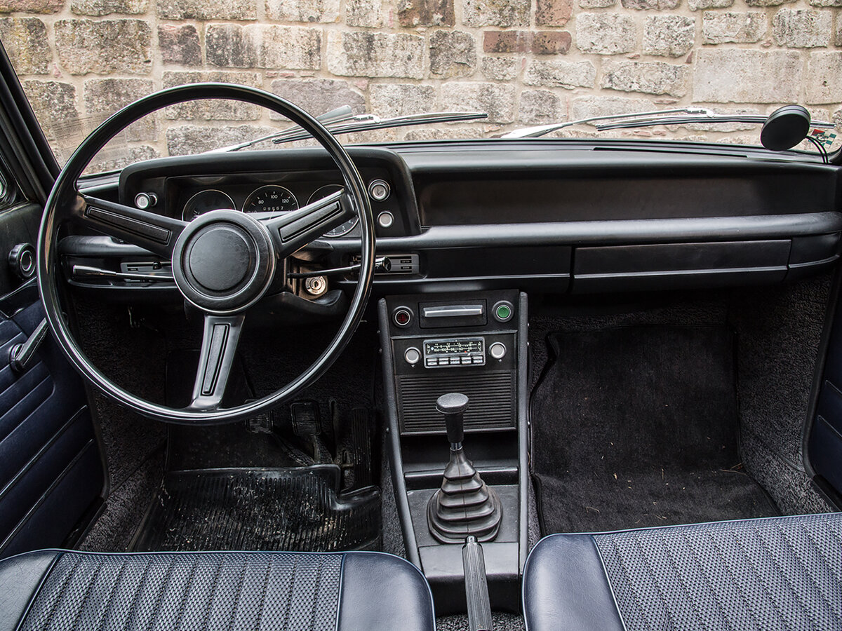 BMW 02 (E10) I Хэтчбек 3 дв.