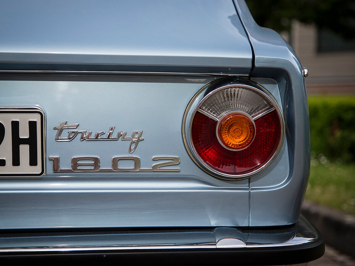 BMW 02 (E10) I Хэтчбек 3 дв.