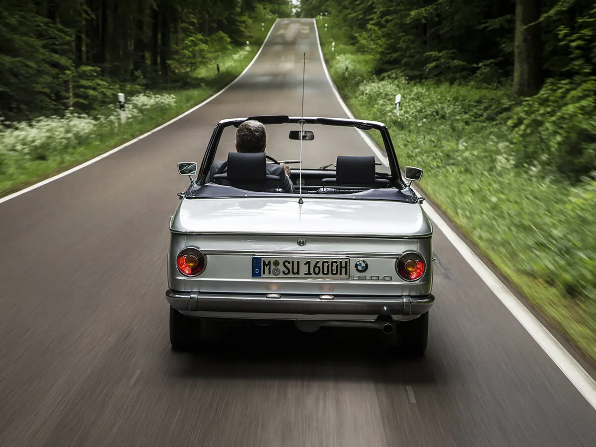 BMW 02 (E10) I Кабриолет — сүрөт 4