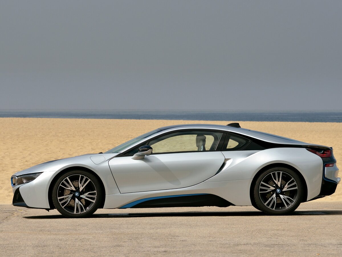 BMW i8 I Купе — фото 2