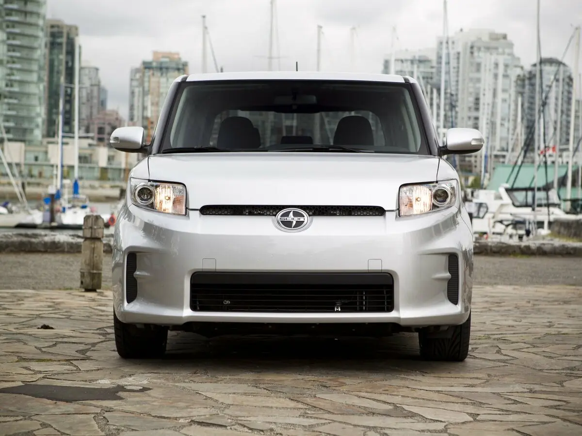 Scion xB II Рестайлинг Компактвэн — photo 3