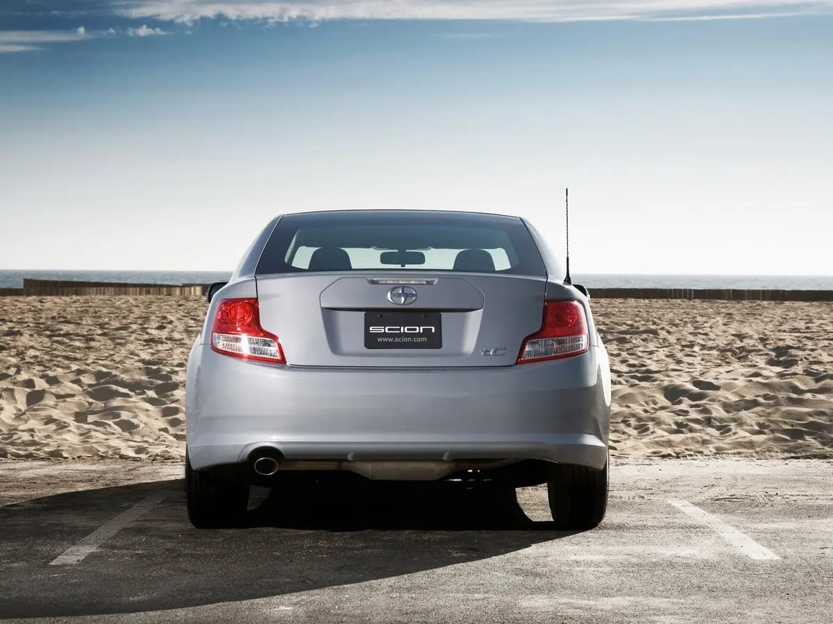 Scion tC II Купе — photo 4