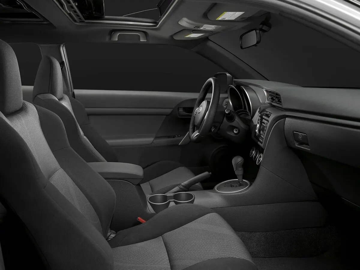 Scion tC II Купе — photo 7
