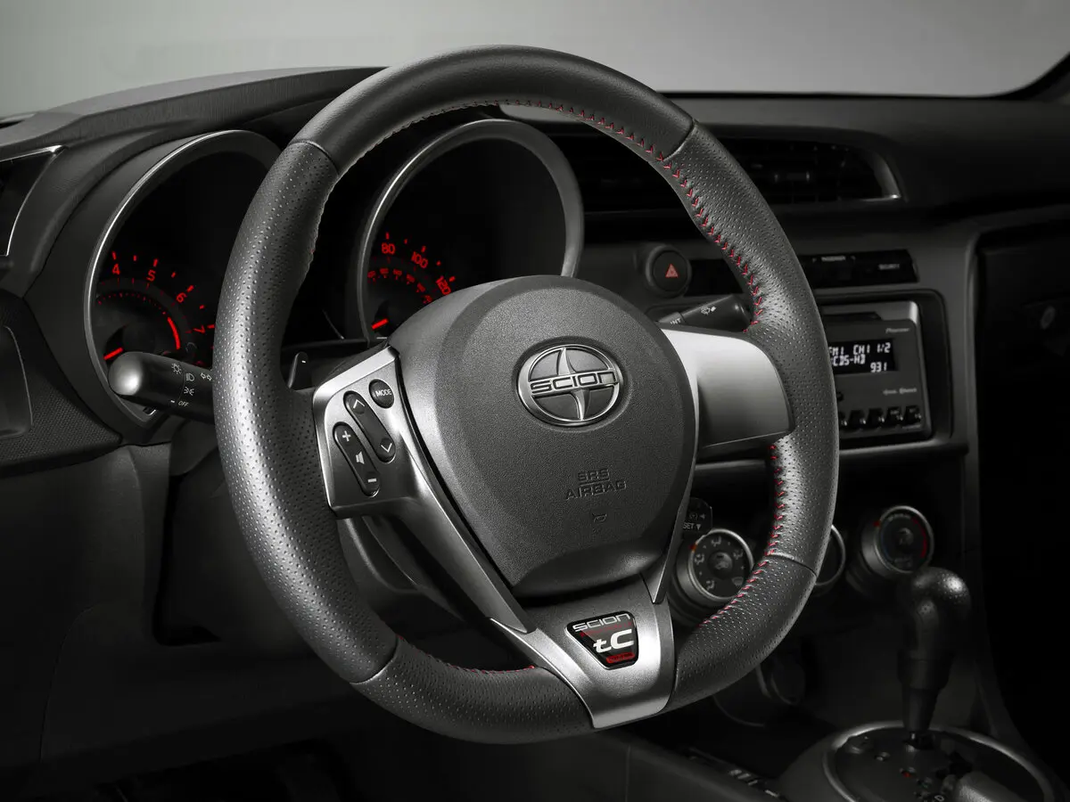 Scion tC II Купе — photo 8