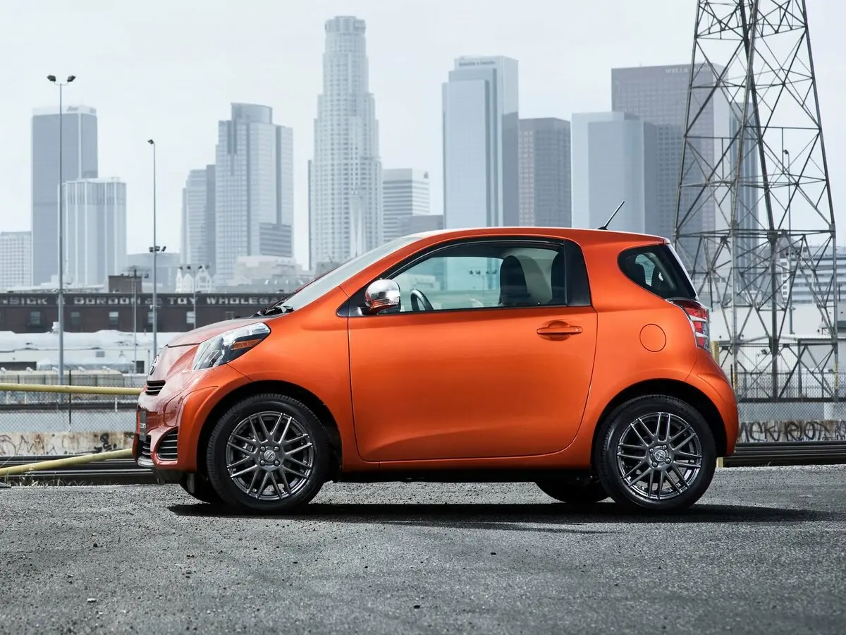 Scion iQ 2011 – 2016 Хэтчбек 3 дв. — photo 2
