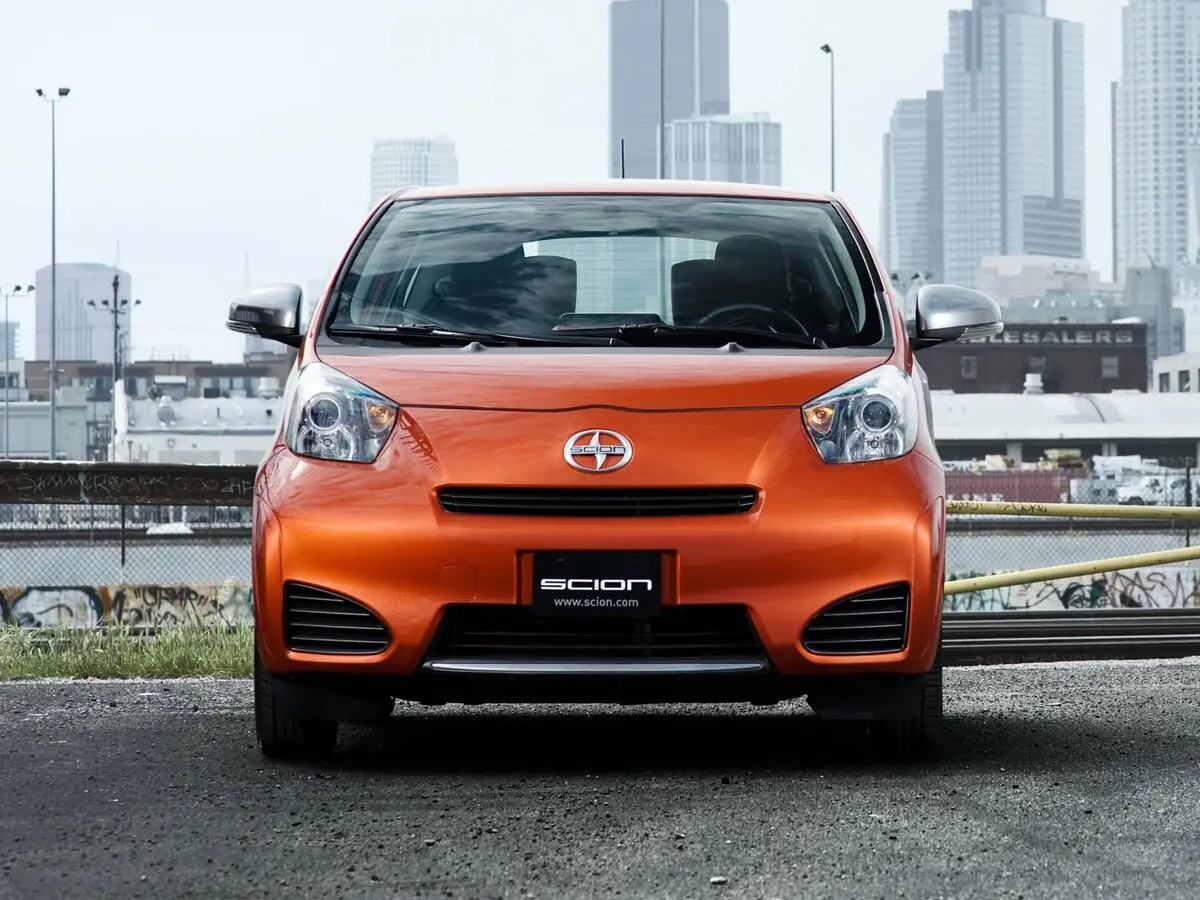 Scion iQ 2011 – 2016 Хэтчбек 3 дв. — photo 3