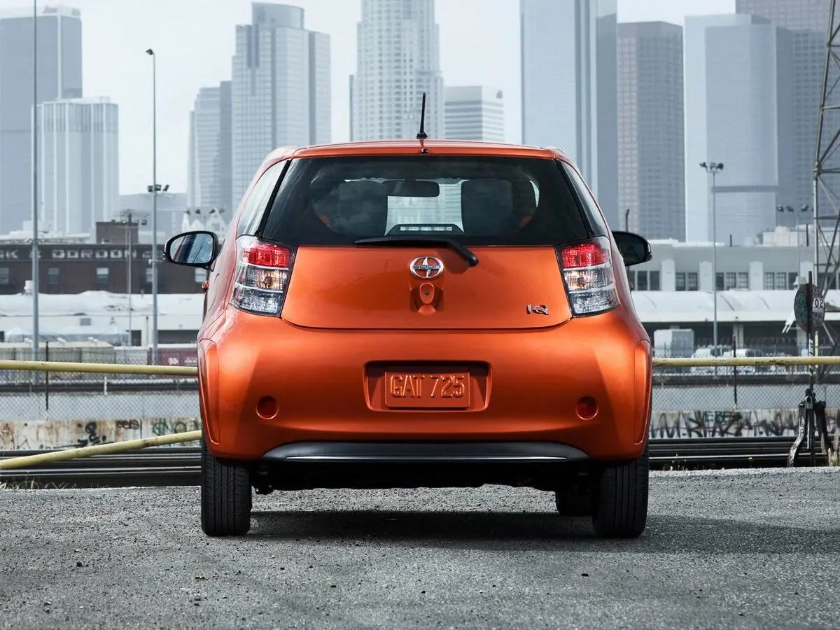 Scion iQ 2011 – 2016 Хэтчбек 3 дв. — photo 4