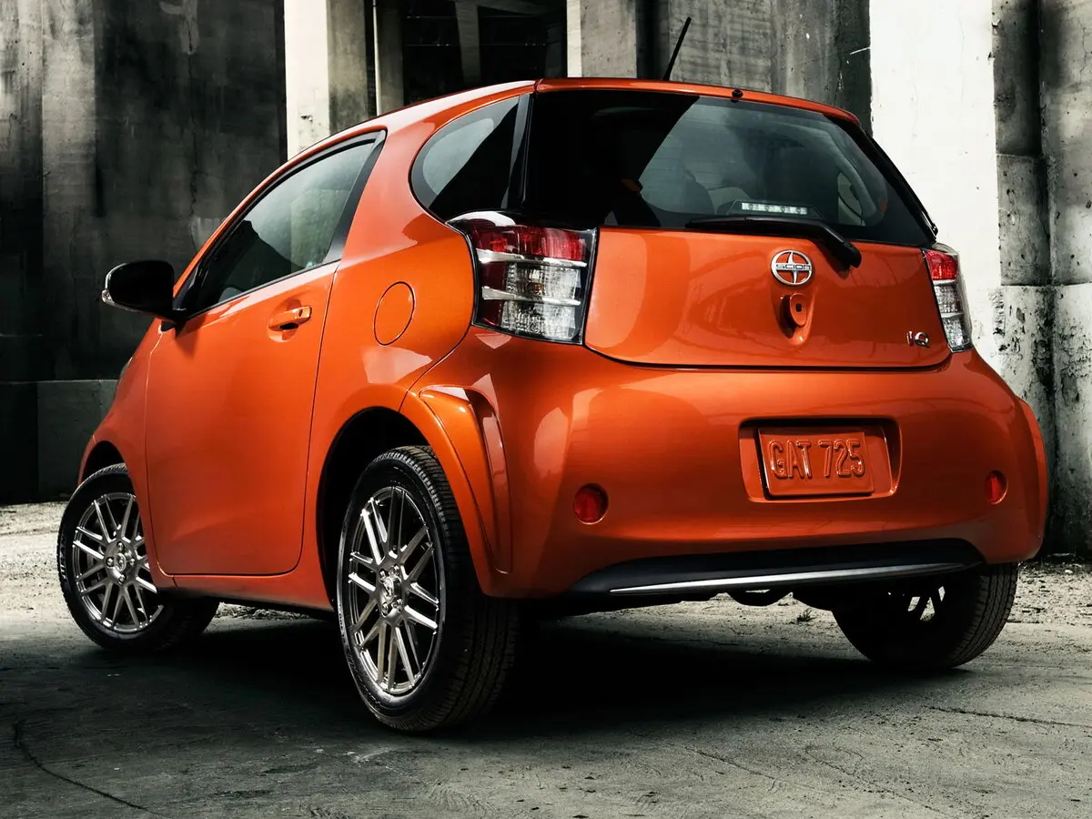 Scion iQ 2011 – 2016 Хэтчбек 3 дв. — photo 5