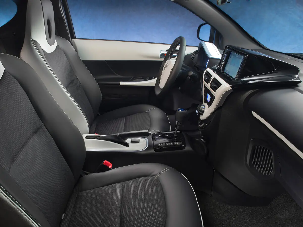 Scion iQ 2011 – 2016 Хэтчбек 3 дв. — photo 8