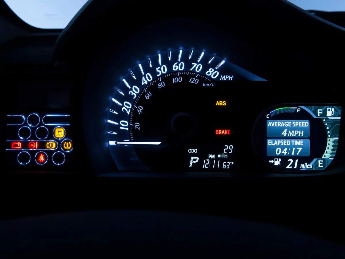 Scion iQ 2011 – 2016 Хэтчбек 3 дв. — photo 9