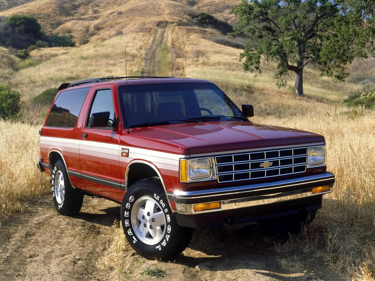 Chevrolet Blazer I Внедорожник 3 дв. — сүрөт 3