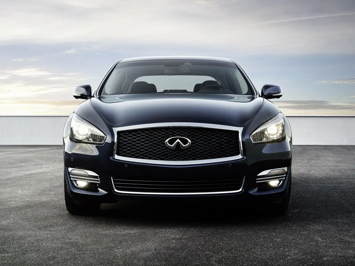 Infiniti Q70 I Седан — сүрөт 3